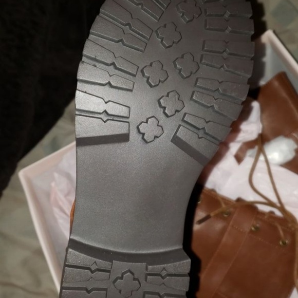 Boots - Picture 3 of 3